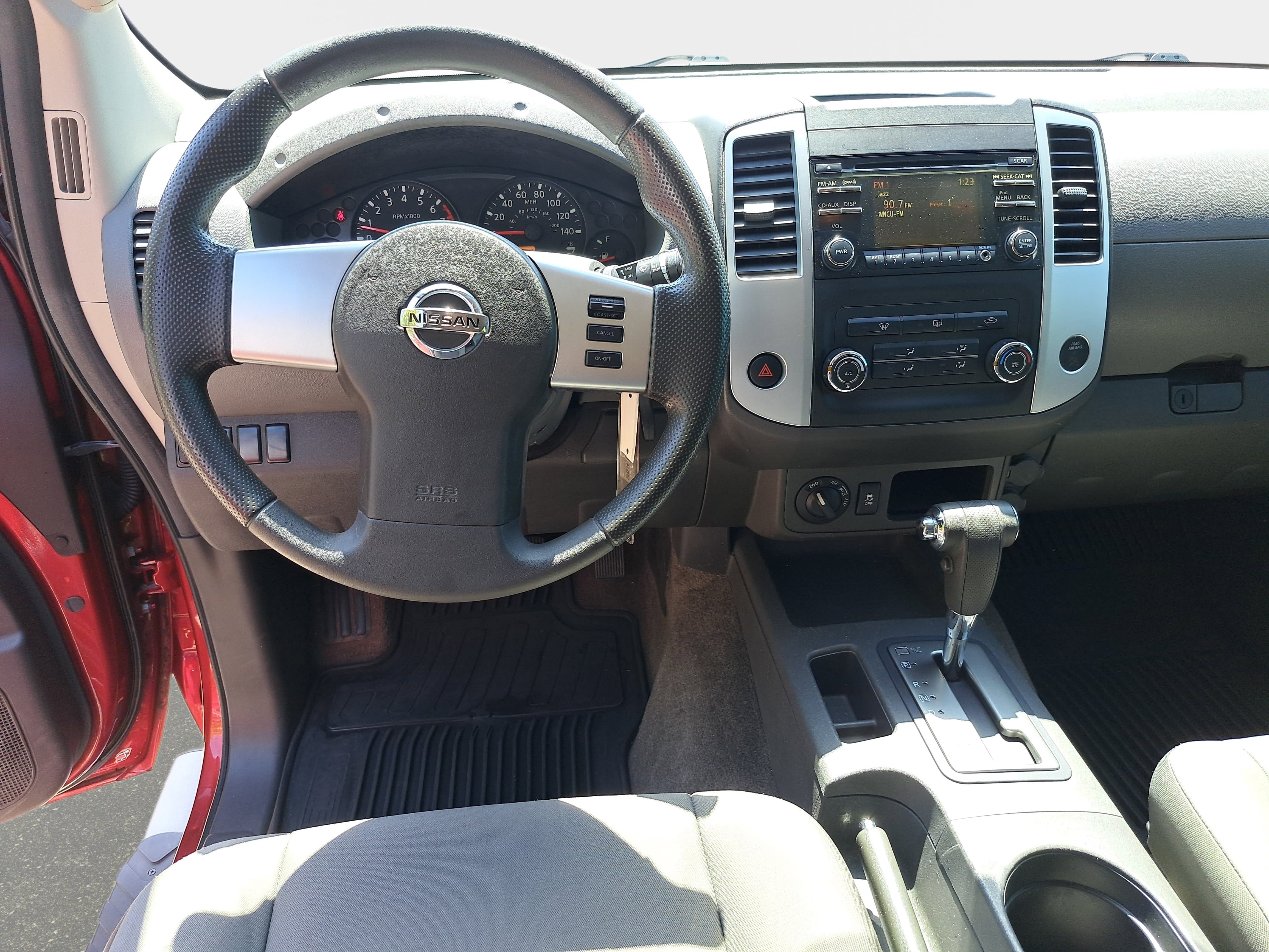 Used 2013 Nissan Xterra S w/ Value Package image 15