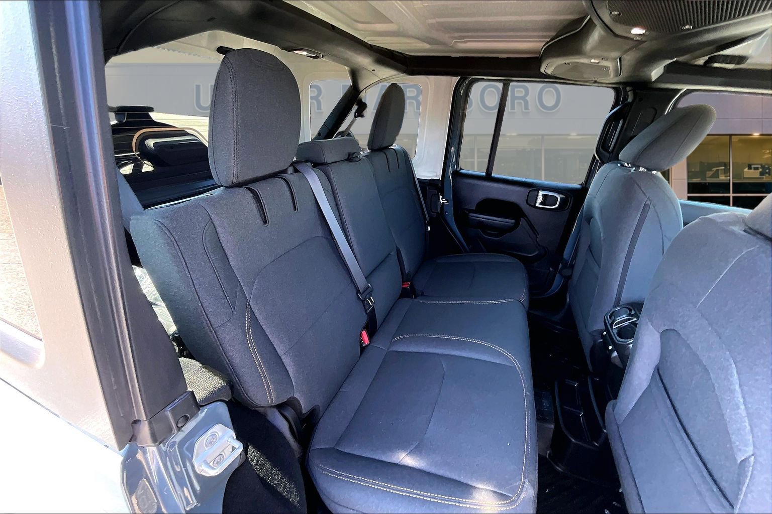 Used 2024 Jeep Wrangler Unlimited AWD/4WD image 27