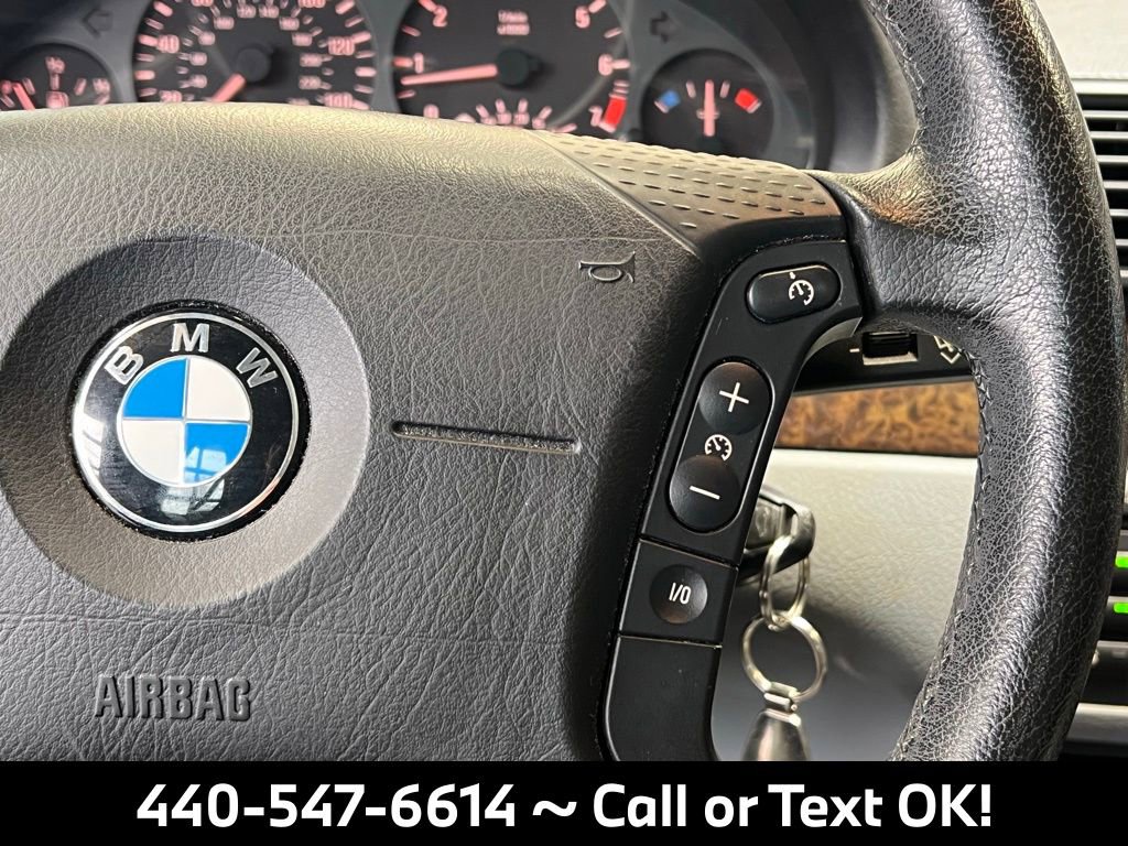 Used 2004 BMW 325xi Sedan image 25