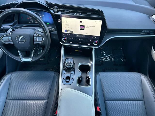 Used 2024 Lexus RZ 300e Premium w/ Technology Package FWD image 16
