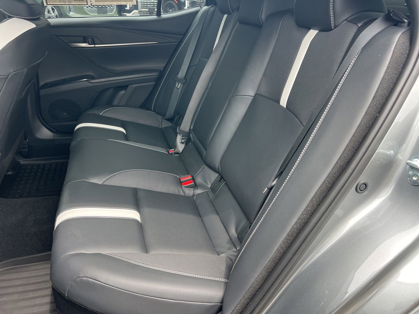 Used 2026 Toyota Camry SE FWD image 29