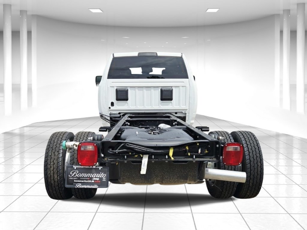New 2026 RAM 4500 Tradesman w/ Chrome Appearance Group AWD/4WD image 4
