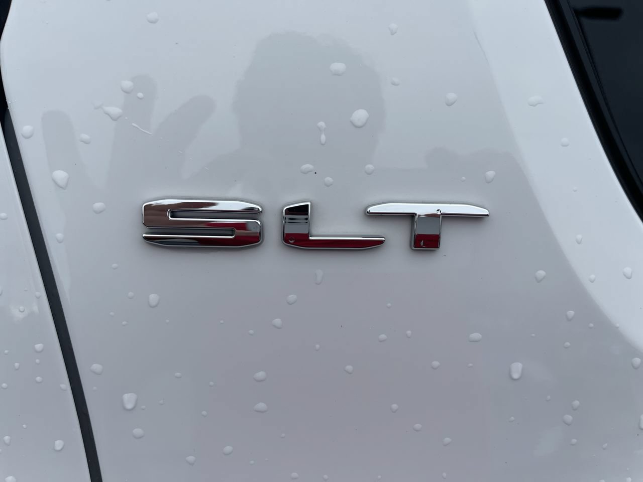 Used 2023 GMC Acadia SLT w/ Preferred Package FWD image 32