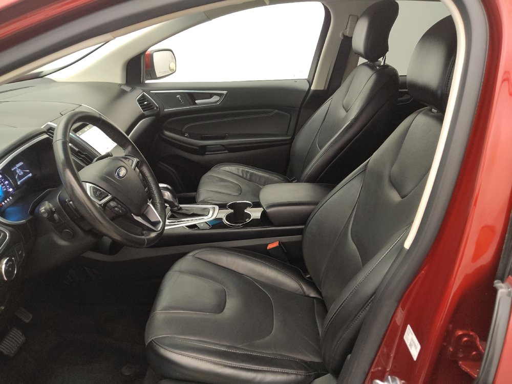 Used 2017 Ford Edge Titanium w/ Equipment Group 302A FWD image 17