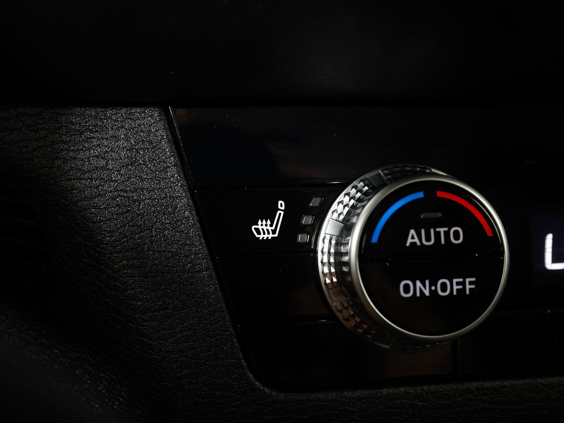 New 2026 Mitsubishi Outlander ES AWD/4WD image 16