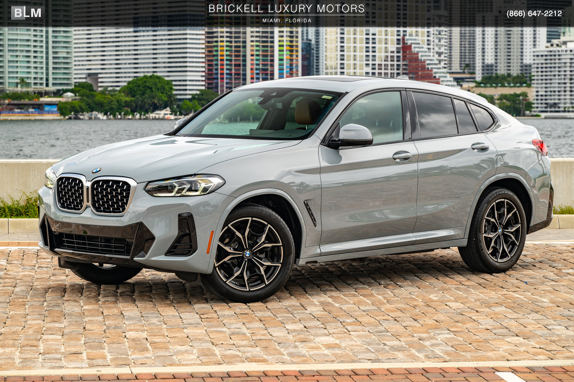 Used 2024 BMW X4 xDrive30i w/ M Sport Package AWD/4WD image 11