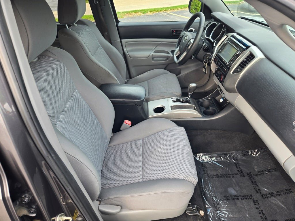 Used 2014 Toyota Tacoma 4x4 Double Cab image 6