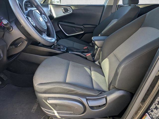 Used 2020 Kia Soul LX image 15