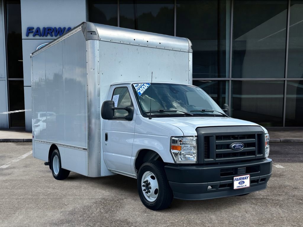 Used 2024 Ford E-350 and Econoline 350 Super Duty w/ Driver's Safety Package image 2