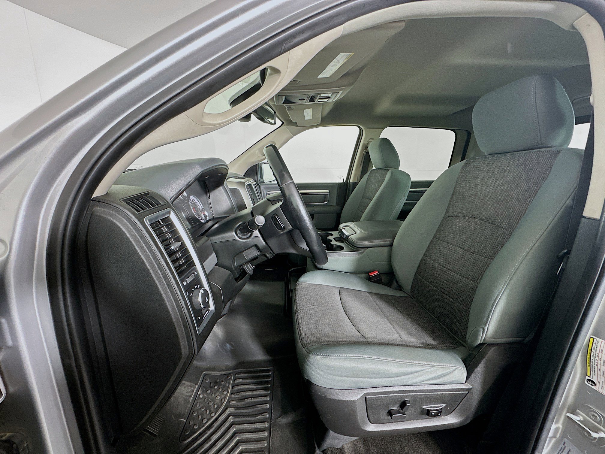 Used 2017 RAM 1500 Big Horn image 13