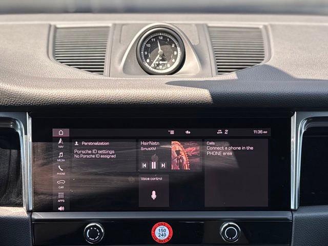 Certified 2026 Porsche Macan AWD/4WD image 26