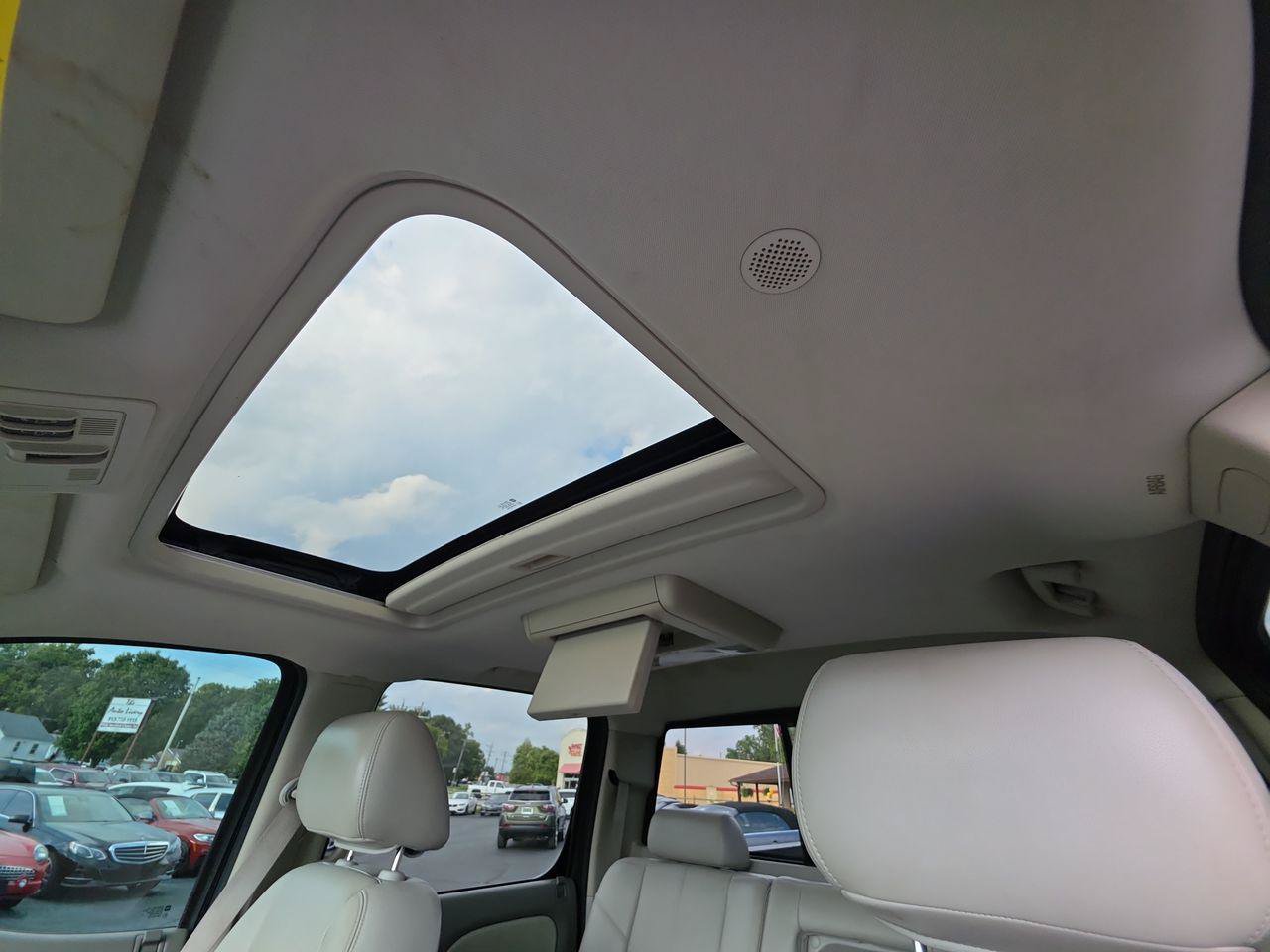 Used 2014 Chevrolet Silverado 2500 LTZ w/ LTZ Plus Package AWD/4WD image 27