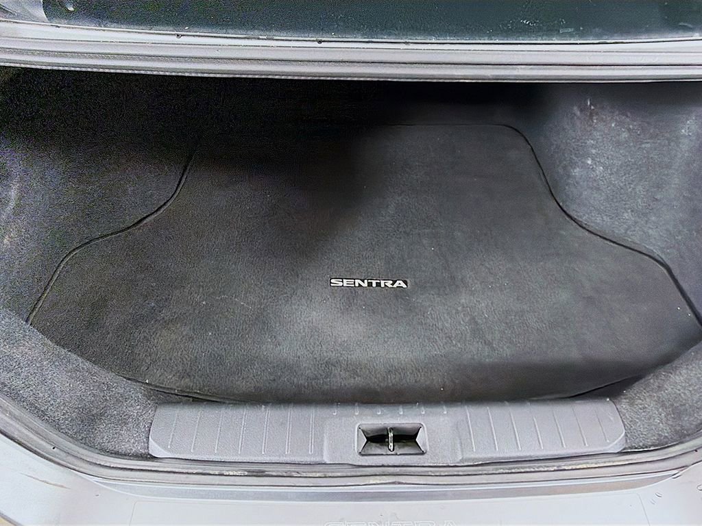 Used 2020 Nissan Sentra SR image 12