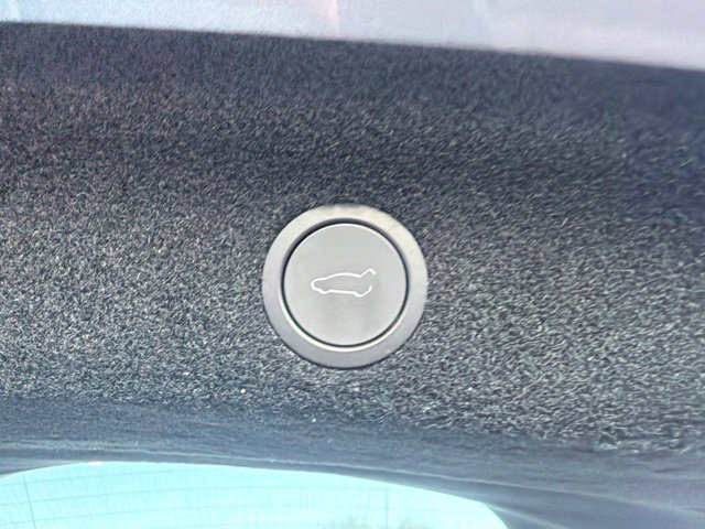 Used 2026 Tesla Model Y Performance AWD/4WD image 8