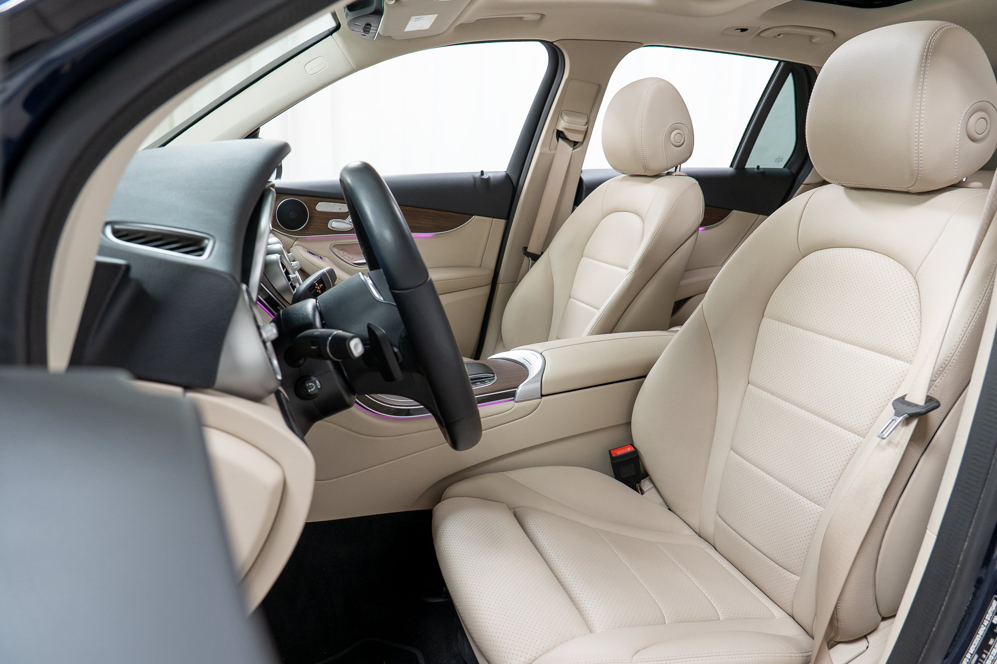 Certified 2022 Mercedes-Benz GLC 300 4MATIC w/ Premium Package Lite image 13