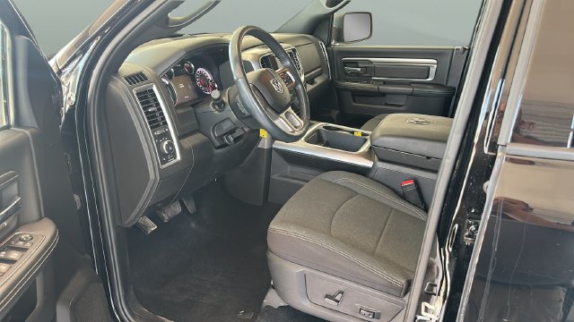 Used 2024 RAM 1500 Warlock AWD/4WD image 8