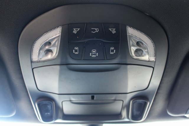 Used 2023 Chrysler Pacifica Limited w/ S Appearance Package image 33