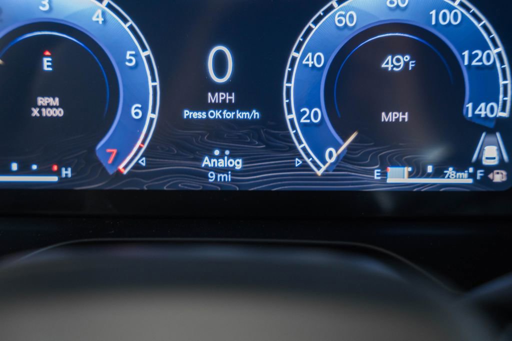 New 2025 Jeep Grand Cherokee 4WD image 40