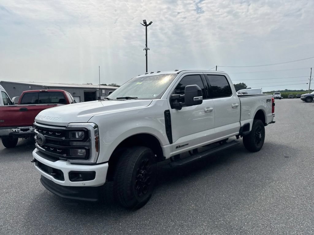 Used 2024 Ford F250 Lariat w/ Lariat Ultimate Package AWD/4WD image 3