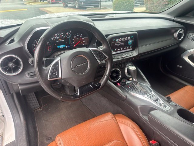 Used 2016 Chevrolet Camaro LT RWD image 14