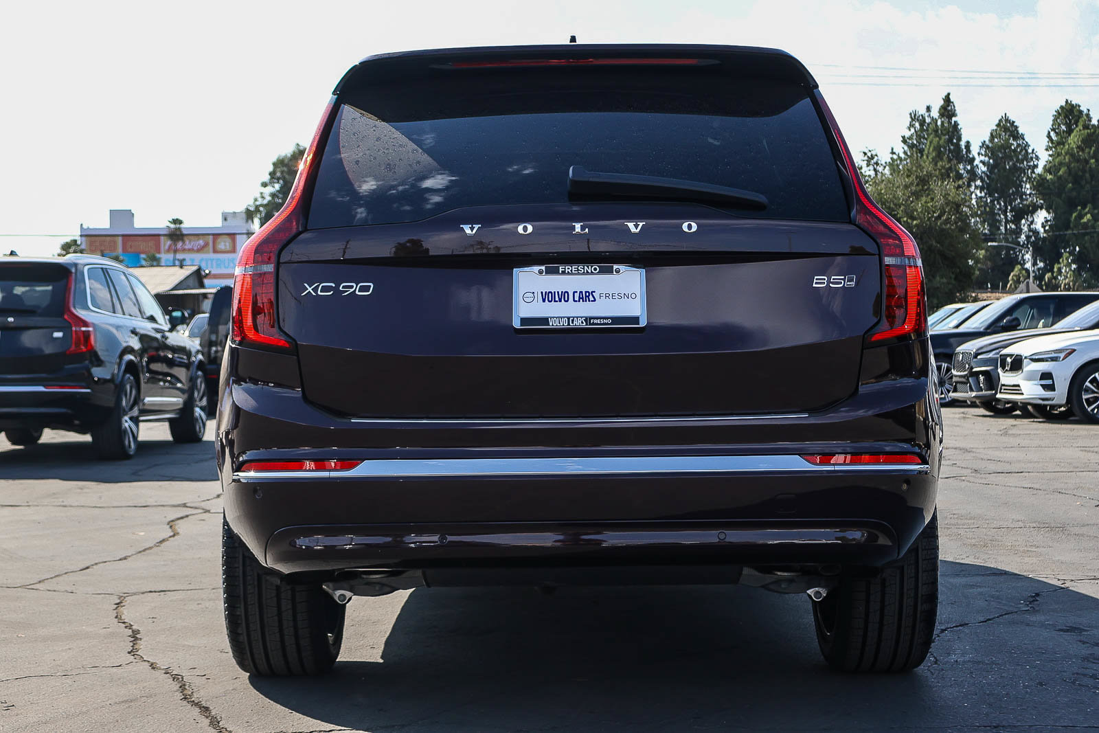 New 2026 Volvo XC90 B5 Plus w/ Protection Package Premier AWD/4WD image 4