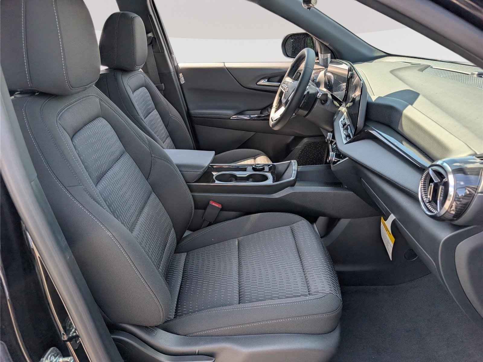 New 2027 Chevrolet Equinox LT w/ Safety and Technology Package AWD/4WD image 6