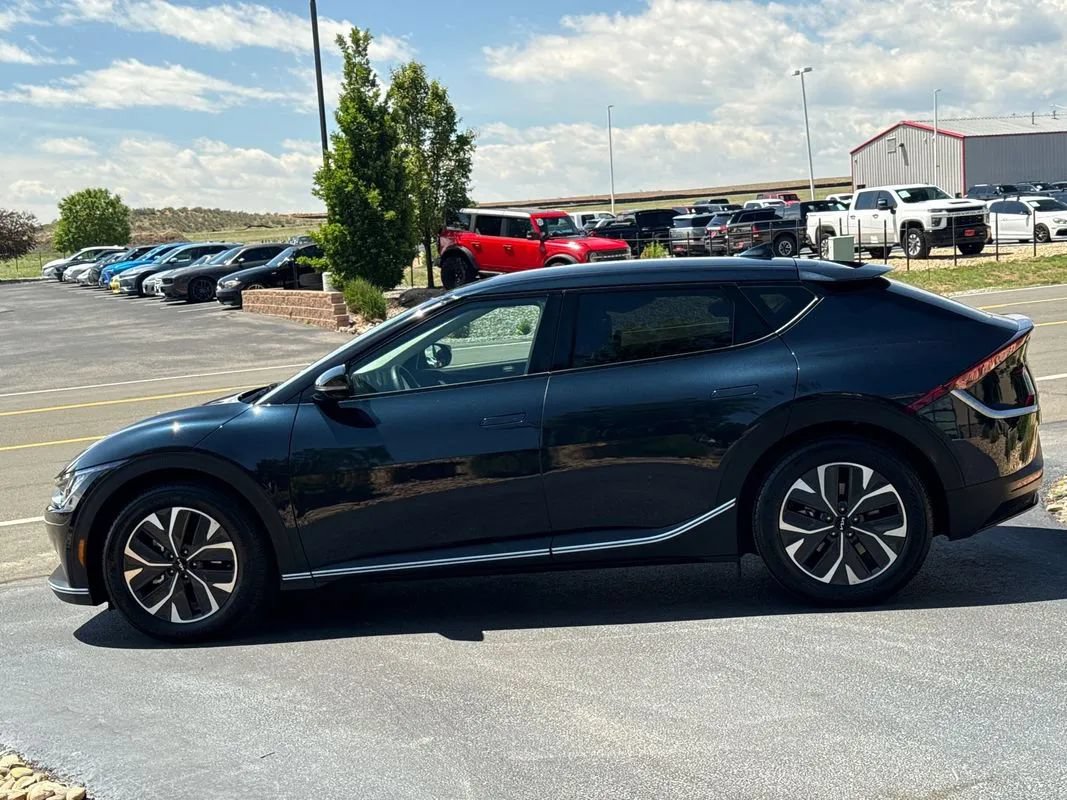 Used 2024 Kia EV6 Light AWD/4WD image 8