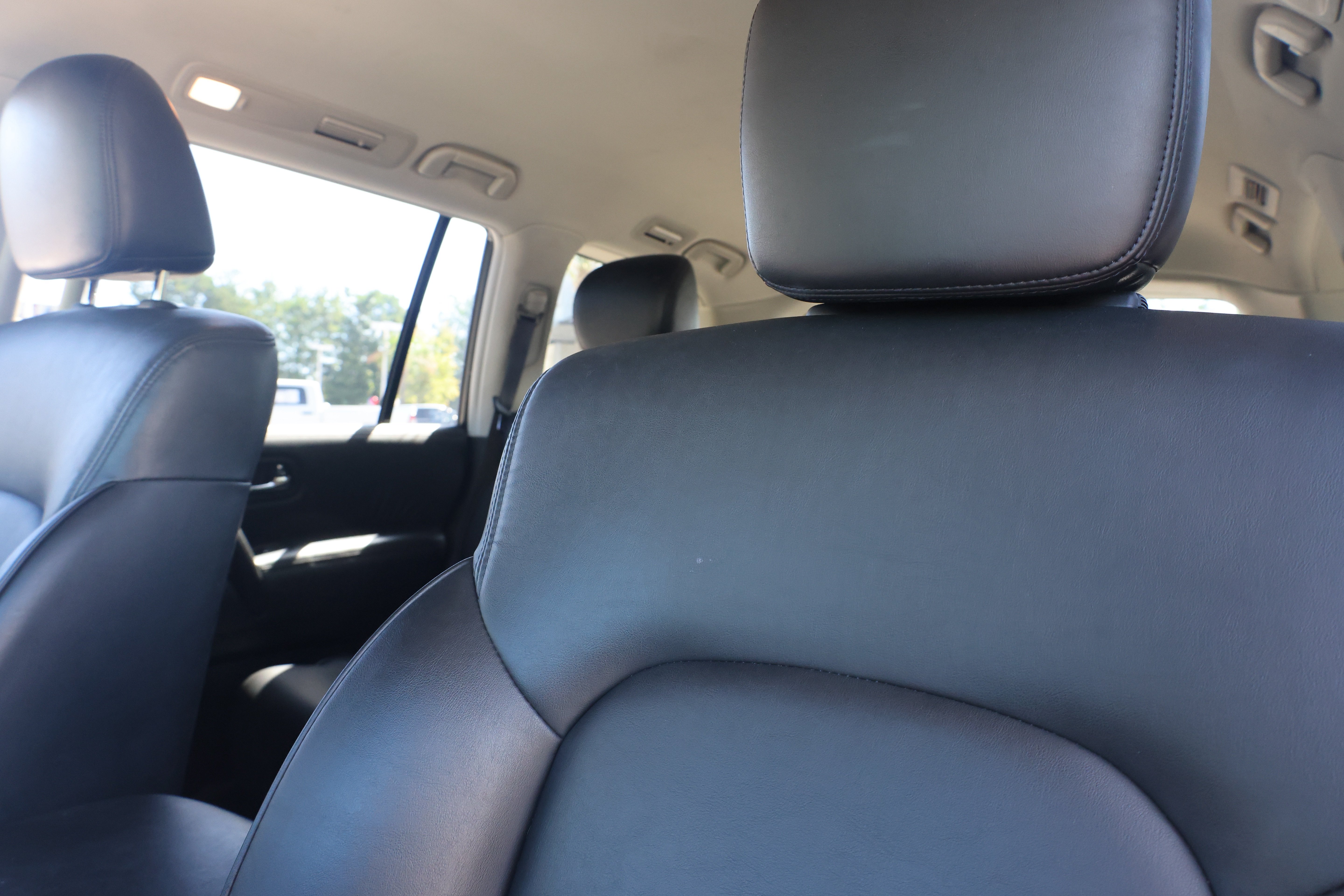 Used 2024 Nissan Armada SV RWD image 29