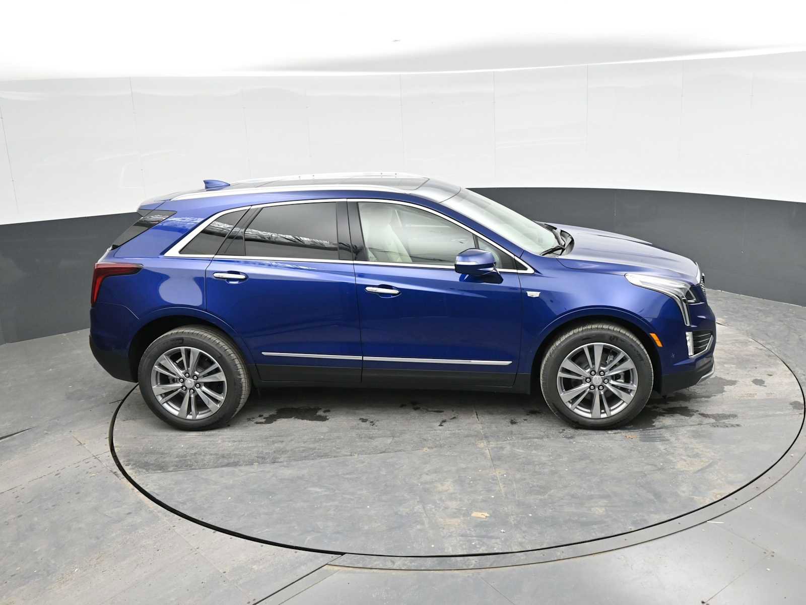 New 2025 Cadillac XT5 Premium Luxury w/ Technology Package image 33