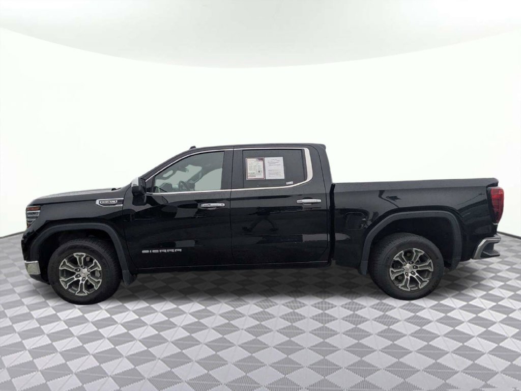 Used 2025 GMC Sierra 1500 SLT RWD image 6