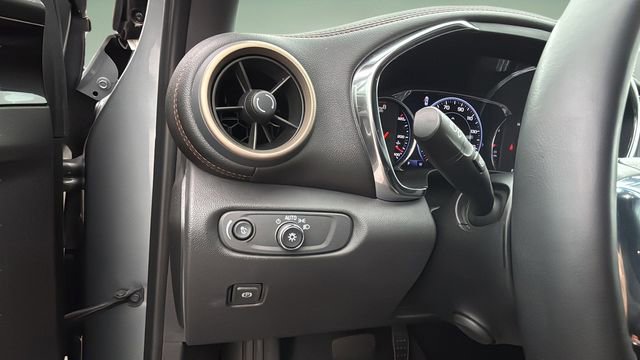 Used 2023 Chevrolet Blazer Premier w/ Enhanced Convenience Package image 21