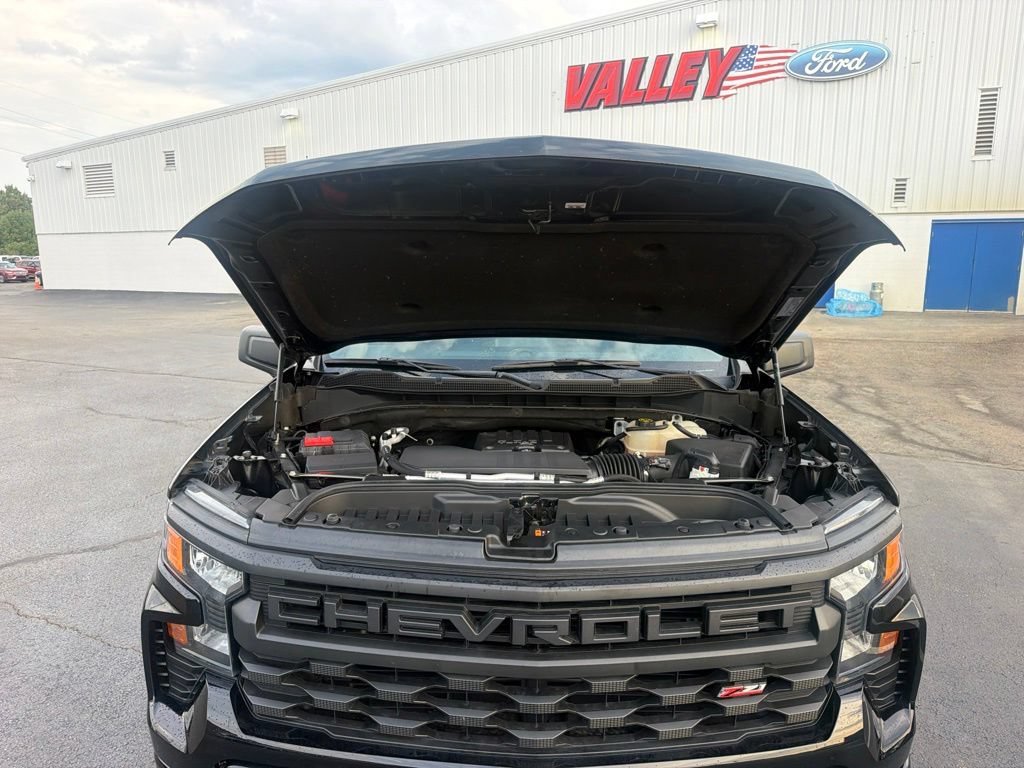Used 2022 Chevrolet Silverado 1500 Custom Trail Boss AWD/4WD image 18