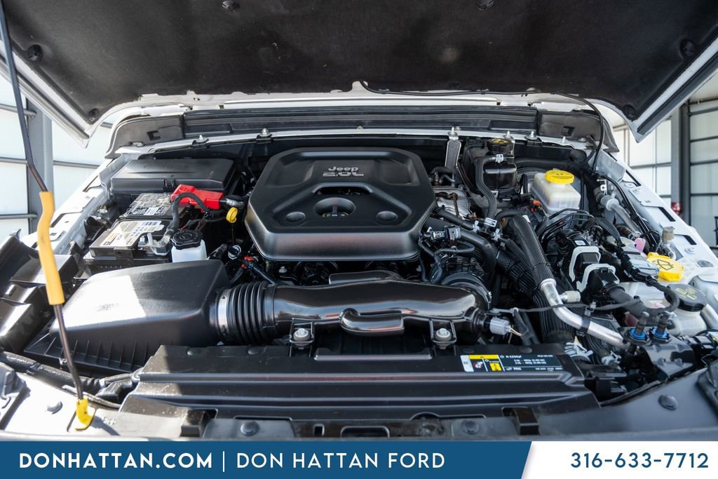 Used 2019 Jeep Wrangler Unlimited Sahara image 40