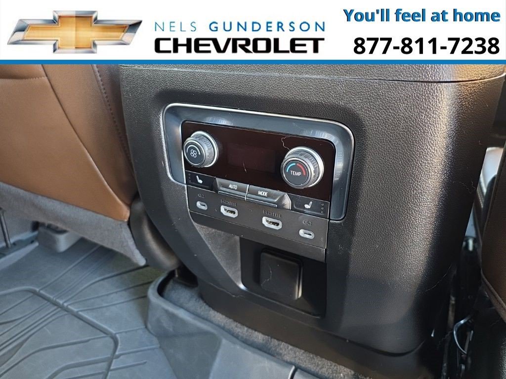 Certified 2024 Chevrolet Suburban High Country w/ Advanced Technology Package image 21