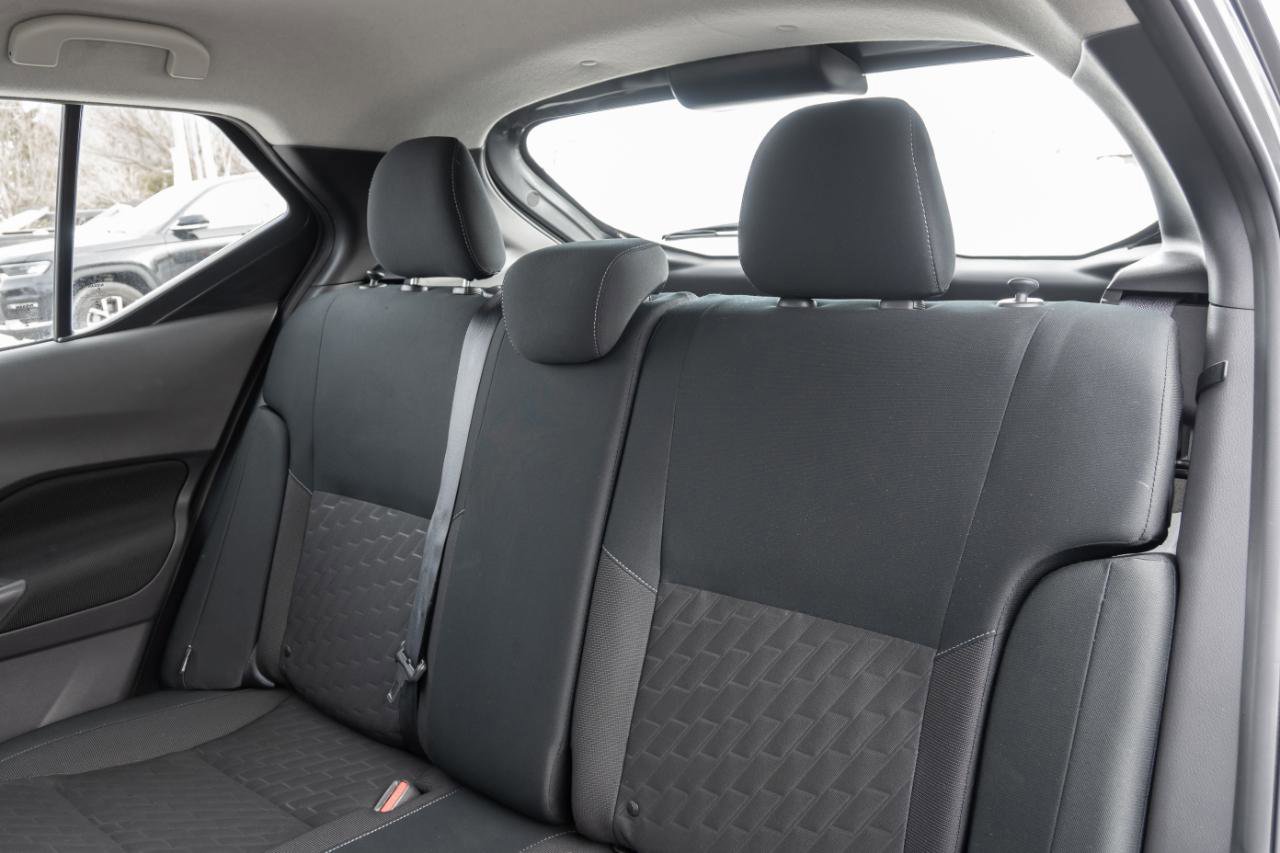 Used 2024 Nissan Kicks SV FWD image 17
