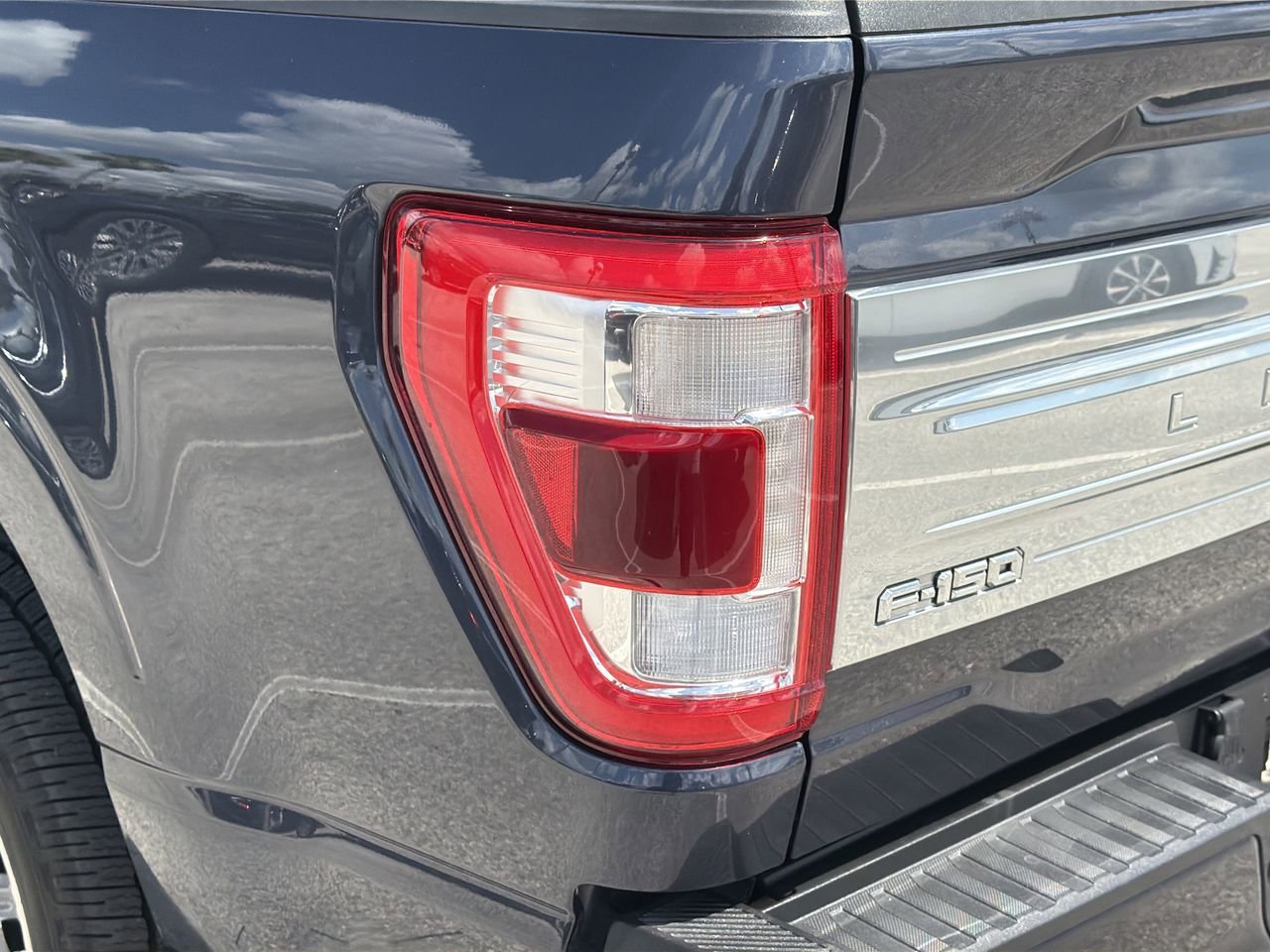 Used 2021 Ford F150 Limited AWD/4WD image 7