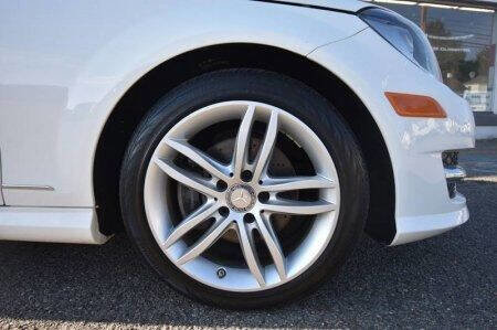 Used 2014 Mercedes-Benz C 250 Sedan image 13
