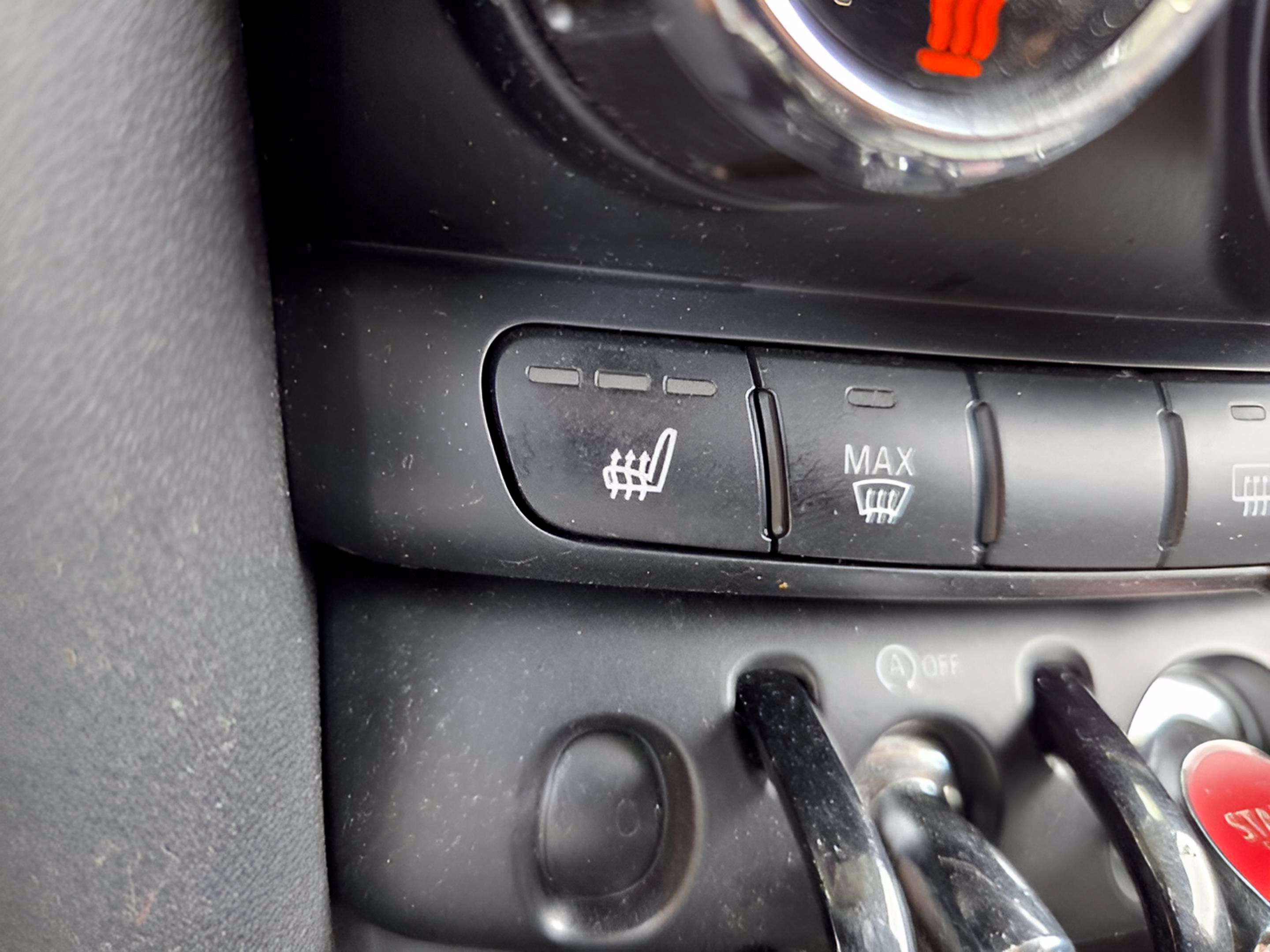 Used 2021 MINI Cooper 4-Door Hardtop w/ 6.5" Touchscreen Package FWD image 22