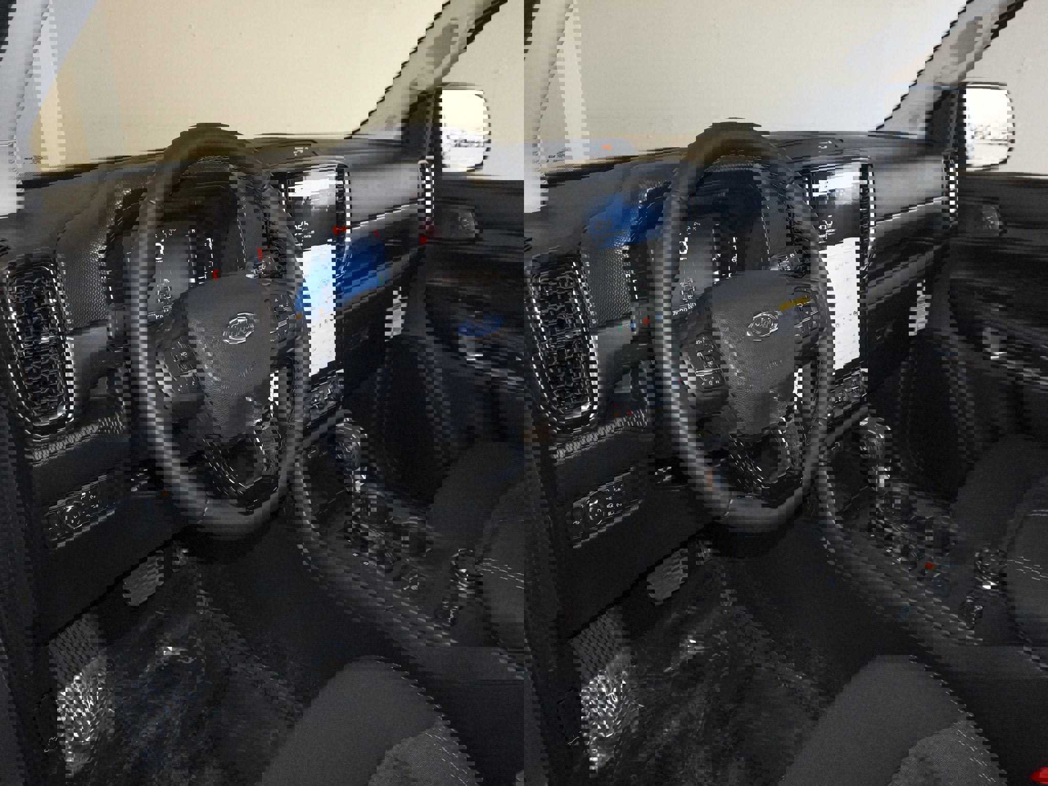 New 2025 Ford Ranger XLT w/ Equipment Group 301A High image 23