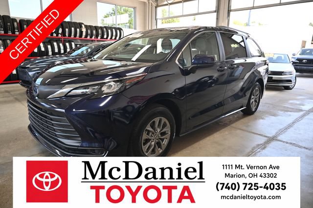 Certified 2025 Toyota Sienna LE AWD/4WD image 8