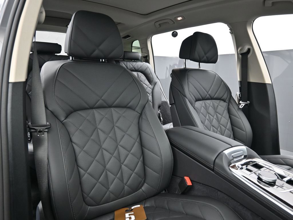 New 2026 BMW X7 xDrive40i w/ Premium Package image 25