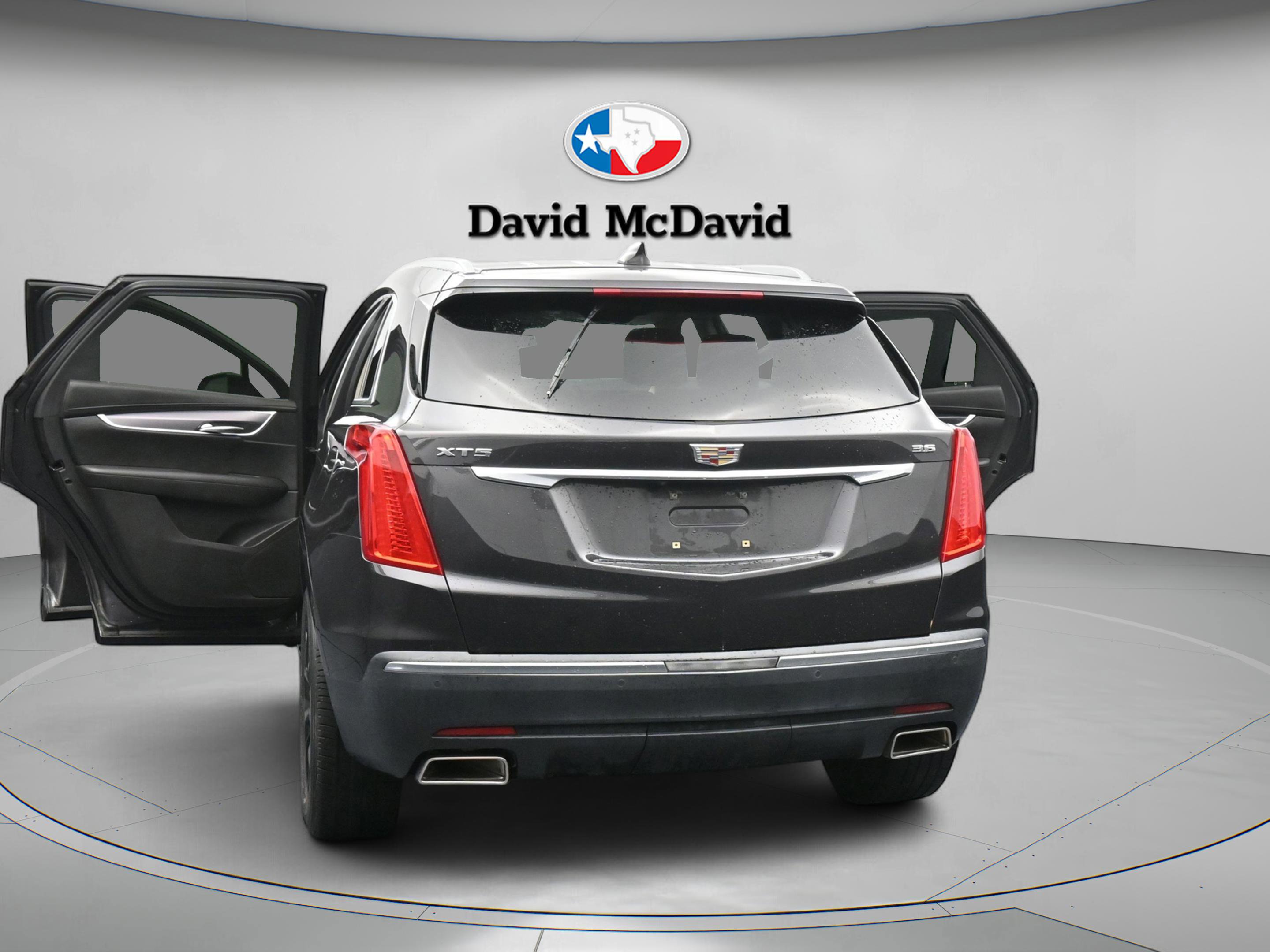 Used 2017 Cadillac XT5 Premium Luxury FWD image 44