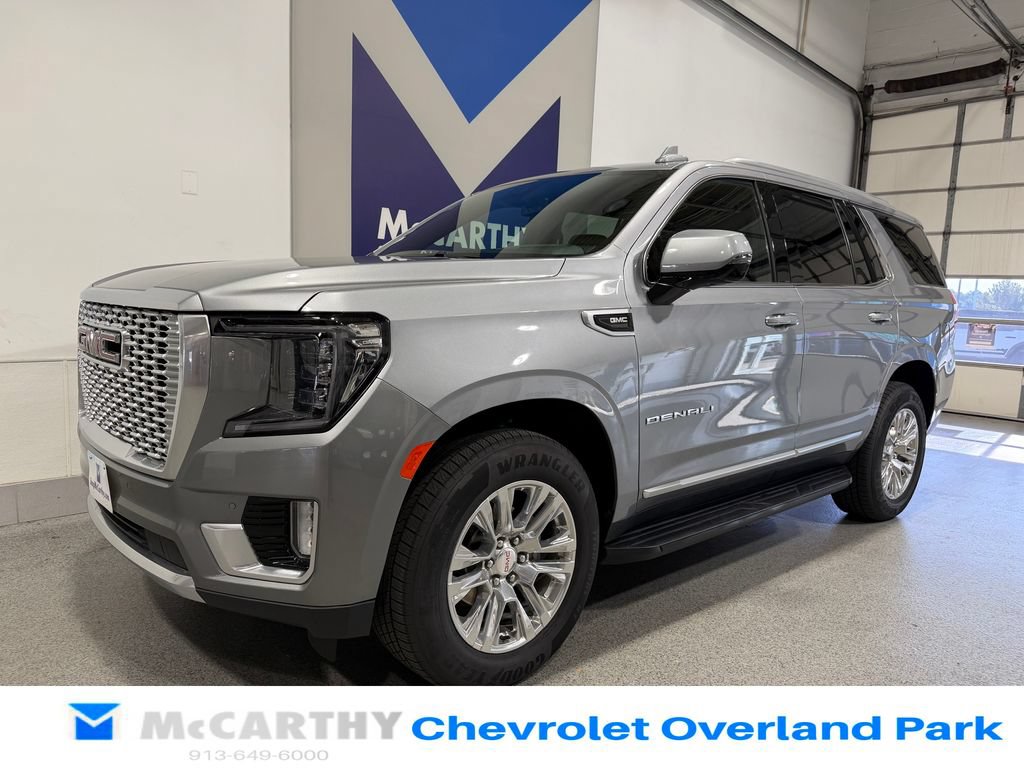 Used 2024 GMC Yukon Denali AWD/4WD image 9