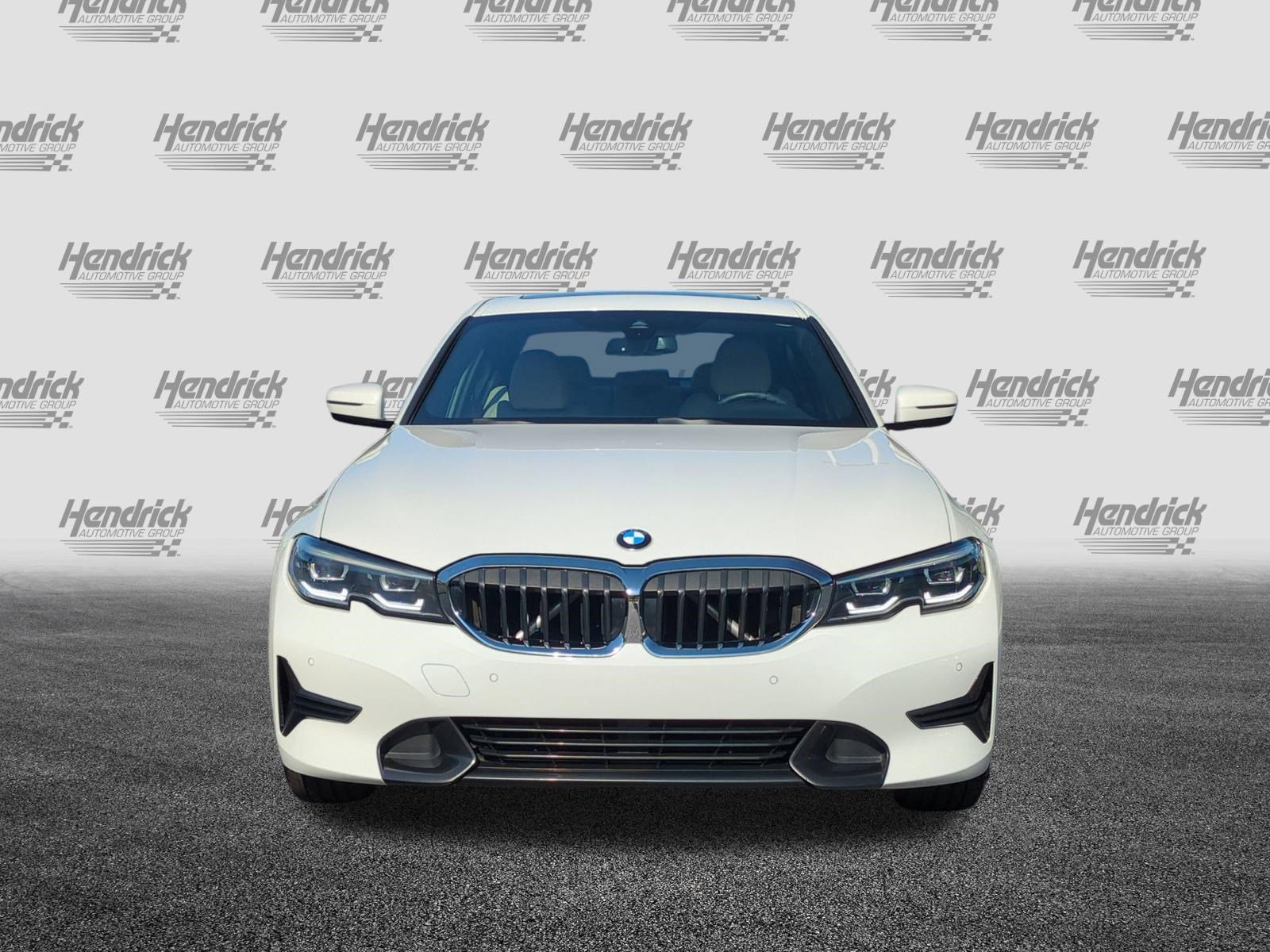 Certified 2022 BMW 330i xDrive Sedan w/ Premium Package 2 AWD/4WD image 3