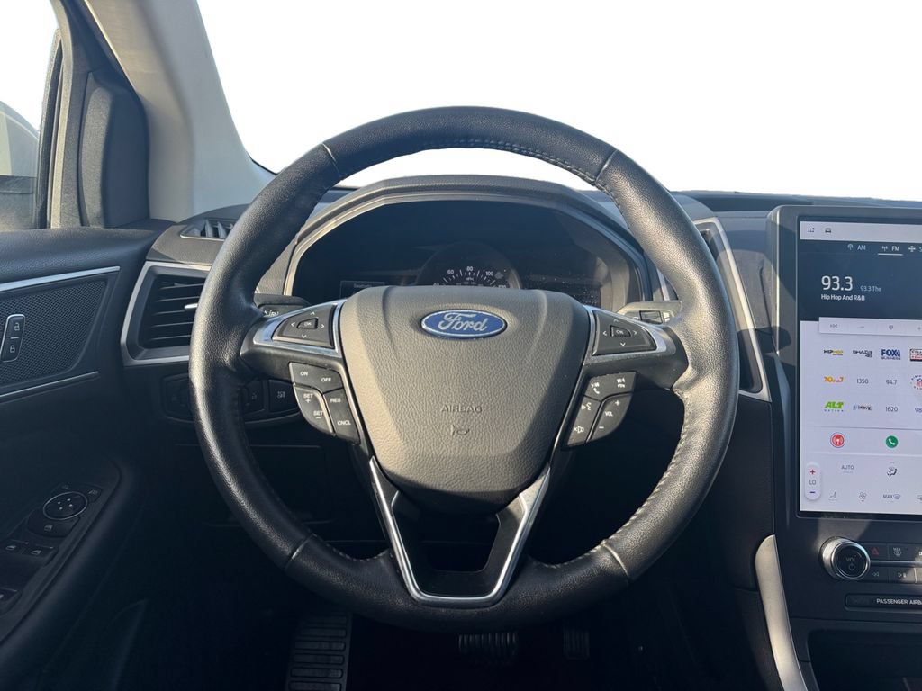 Used 2024 Ford Edge SEL AWD/4WD image 12