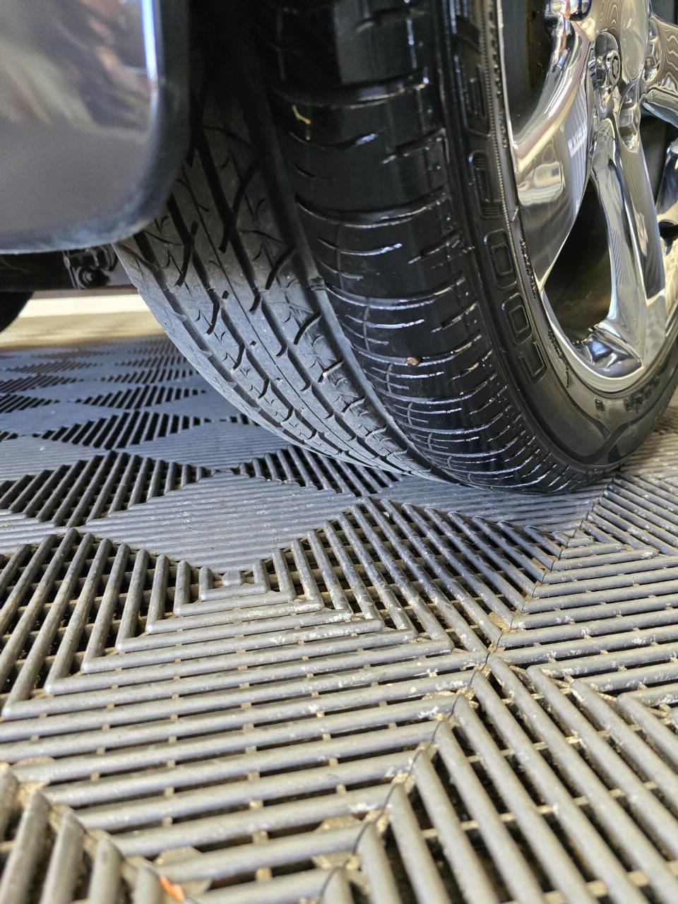 Used 2007 Pontiac Solstice GXP image 33