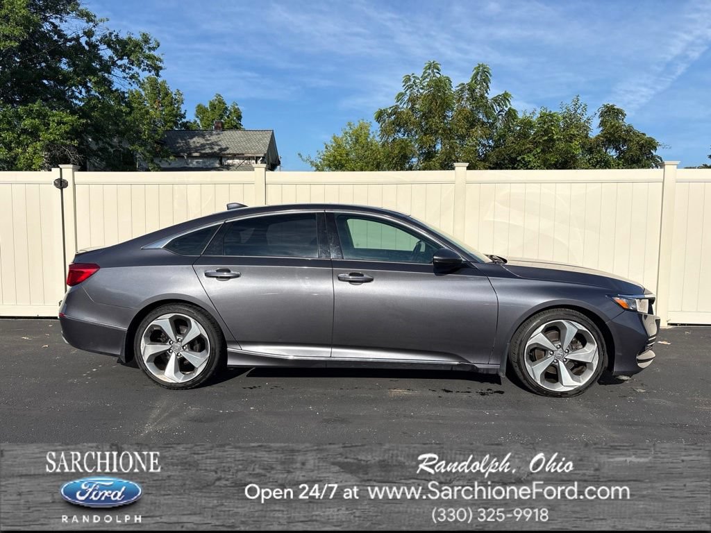 Used 2018 Honda Accord Touring video 1