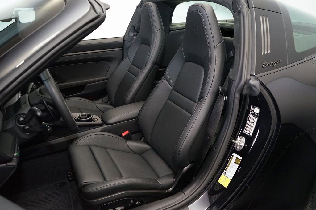 Used 2026 Porsche 911 Carrera 4 GTS image 10