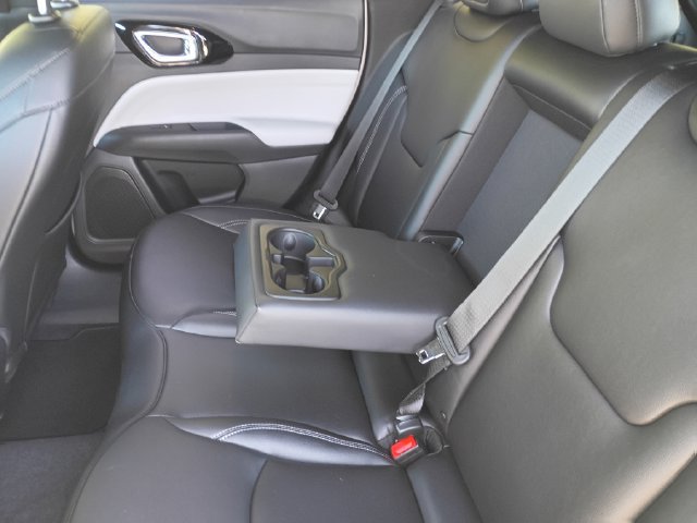 New 2026 Jeep Compass Limited AWD/4WD image 18