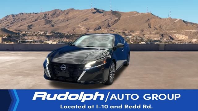 Used 2024 Nissan Altima 2.5 SV image 1